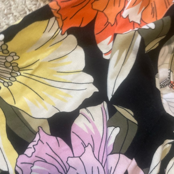 Guess flower shirt - Picture 4 of 6